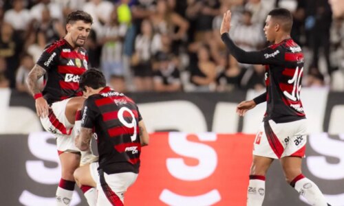 Torcida do Flamengo organiza rifa para ajudar crianças em Curitiba