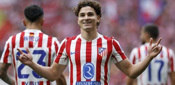 Julian Alvarez, do Atlético de Madri, comemora, a lá