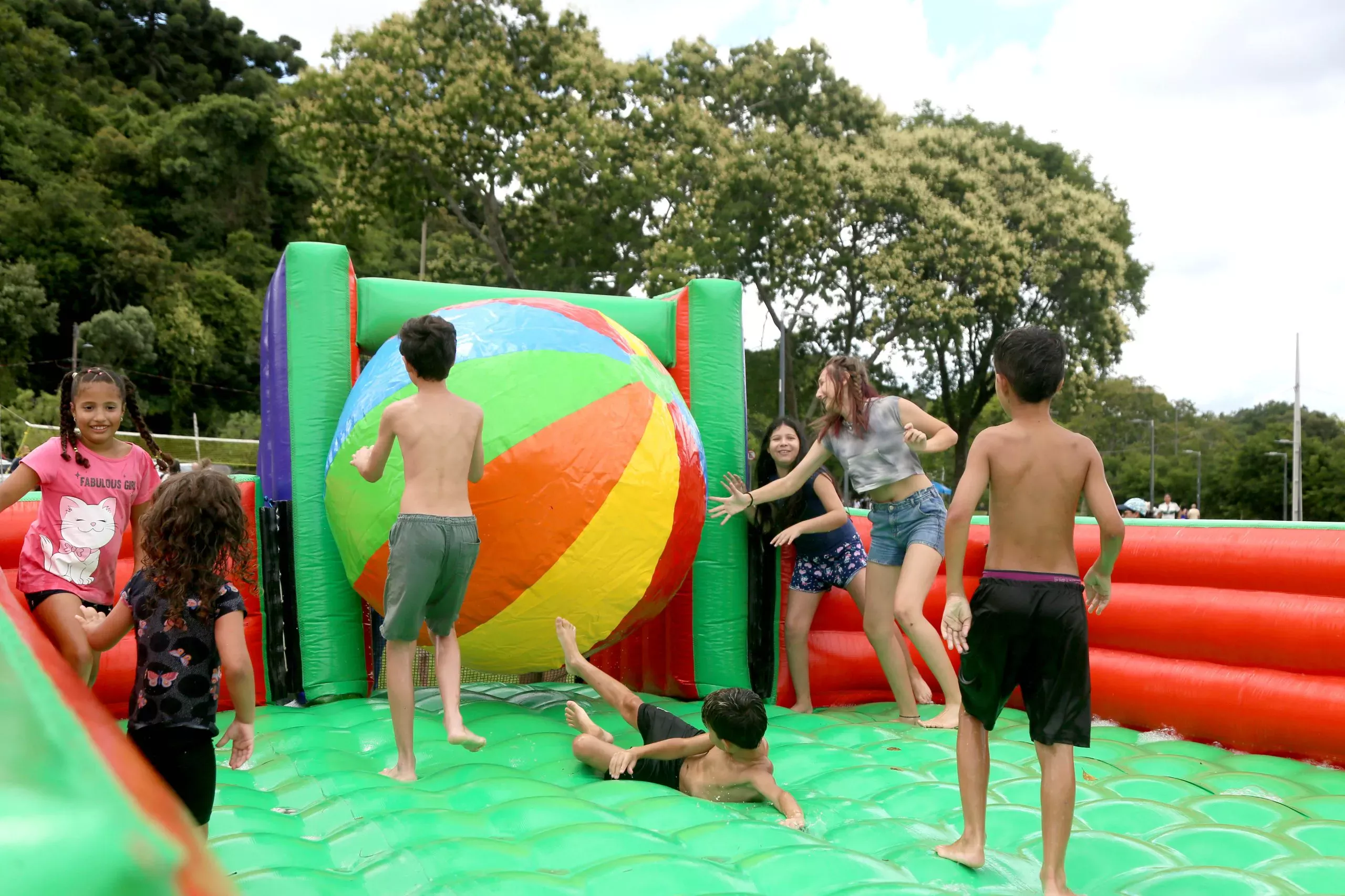 Verão Curitiba oferece atividades gratuitas em 7 pontos da cidade no domingo