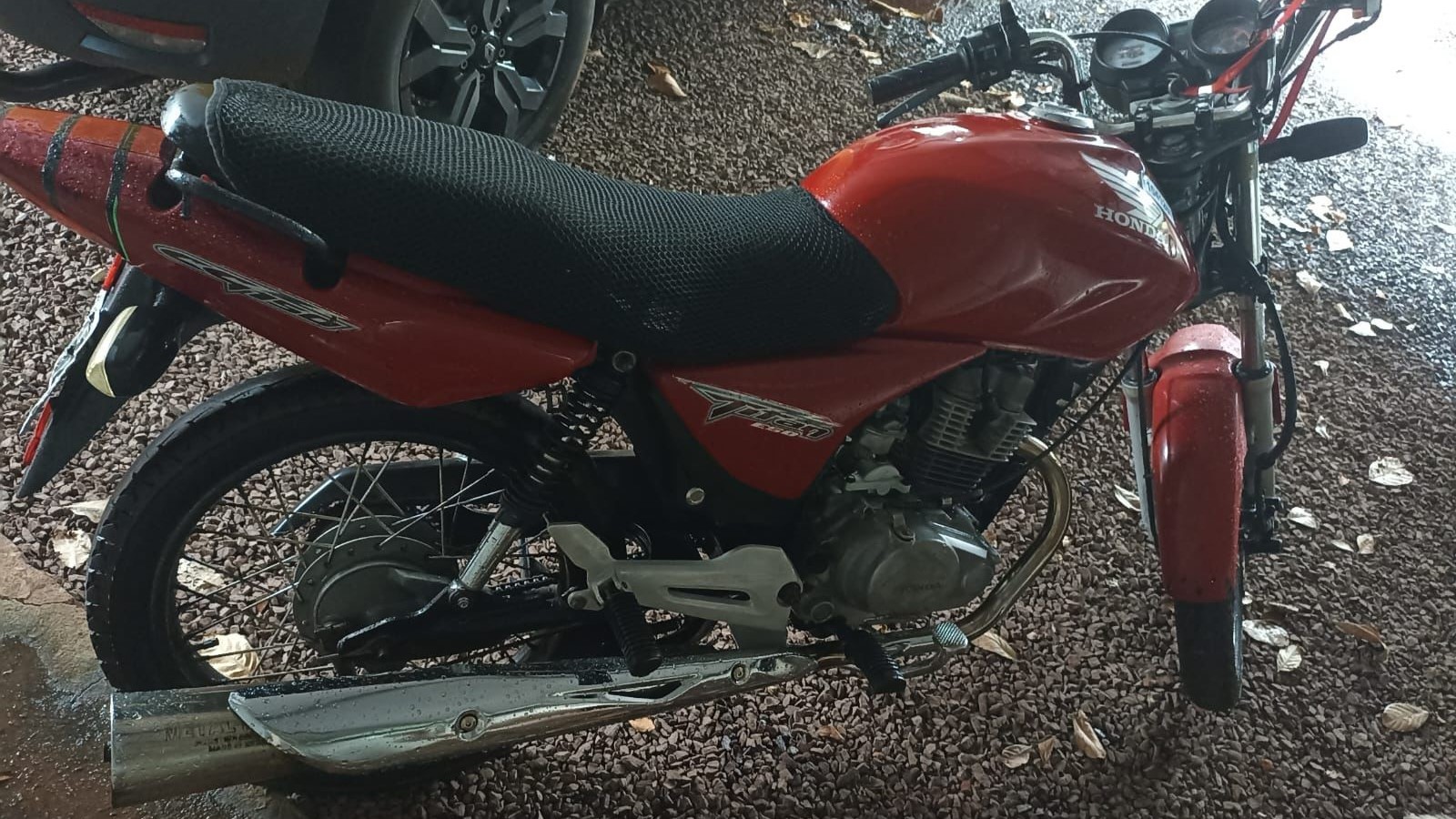 Menor de 13 anos é apreendido após dirigir motocicleta de forma perigosa