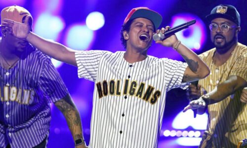 Bruno Mars announces Colorado stadium concert