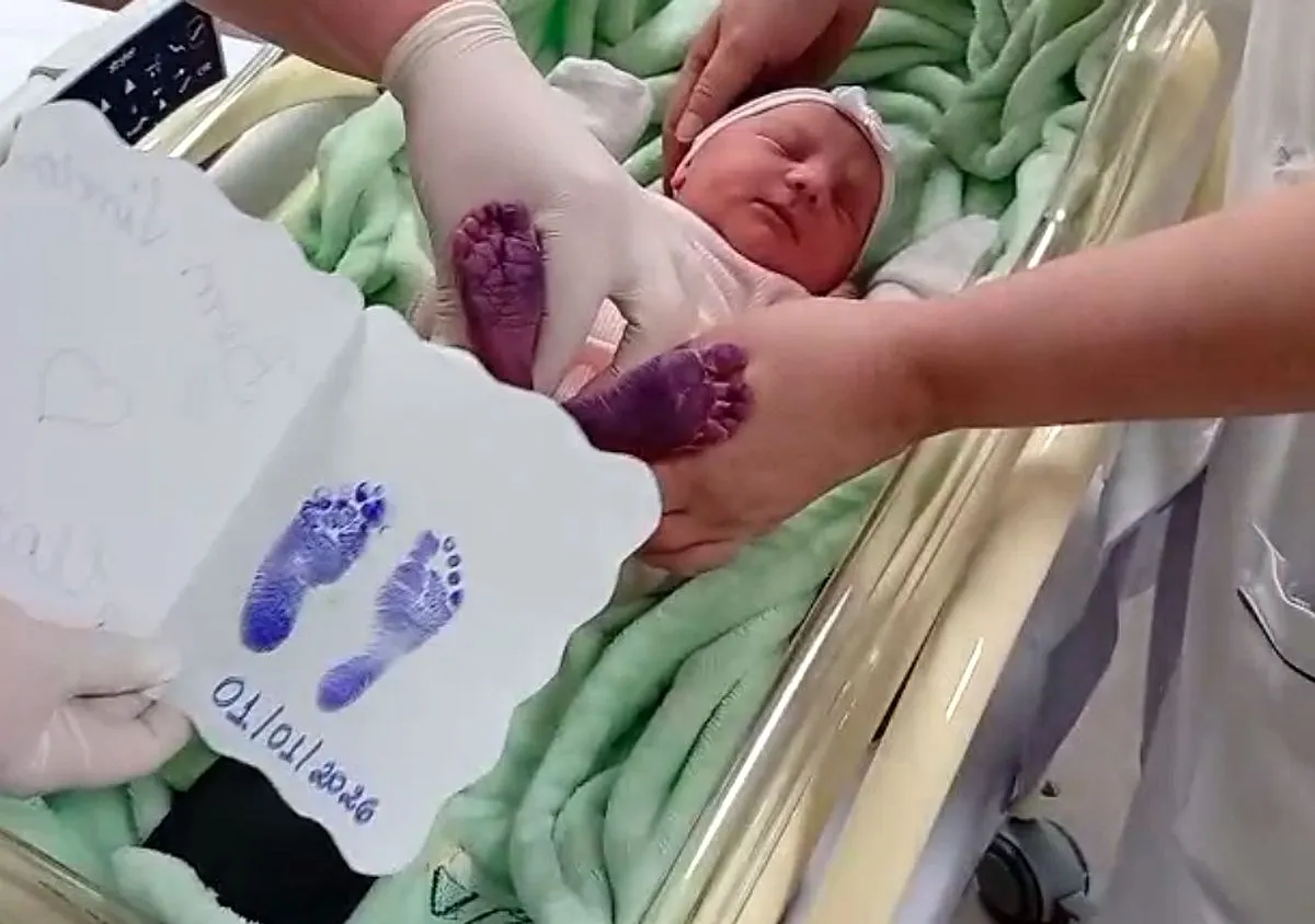 Primeiro bebê nascido de Curitiba em 2026 é prêmio da Mega da Virada