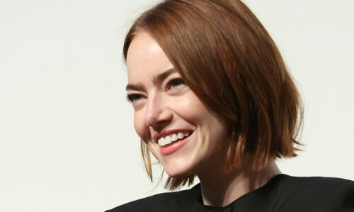 Emma Stone & Jennifer Lawrence Keep It Simple and Chic in Echoing Outfits