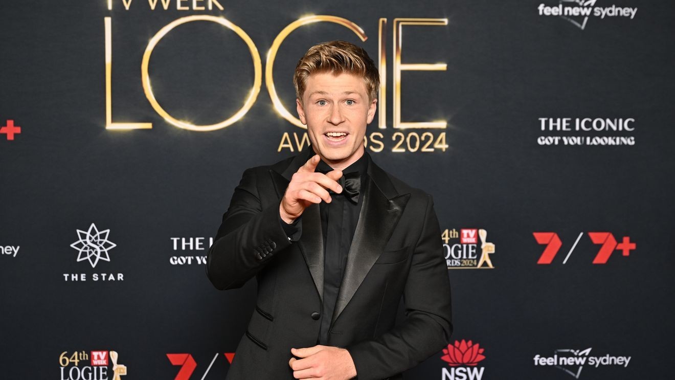 Watch Robert Irwin rank birds based on their rizz, crowns a controversial no. 1