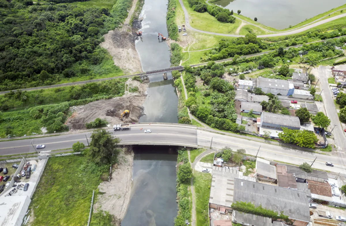 Obras no Canal Belém bloqueiam rua no Hauer por três meses
