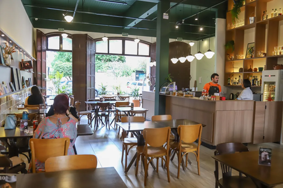 Casa onde viveu Jaime Lerner vira restaurante no Centro de Curitiba