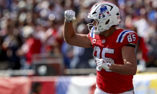 Is Hunter Henry playing today? Why Patriots TE is off to slow start vs. Texans