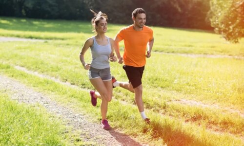 Quer se exercitar ao ar livre no verão? Veja 4 exercícios físicos ideais