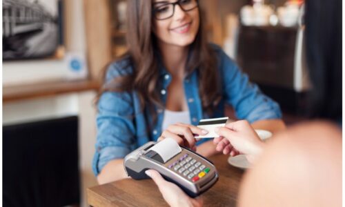 Aceitação em diferentes estabelecimentos muda a percepção sobre cartões de benefícios
