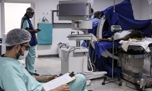 Ebserh abre inscrições para médicos com salários de até R$ 19,1 mil