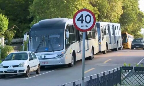 Greve de ônibus em Curitiba? Paralisação afeta milhares de passageiros nesta quarta-feira