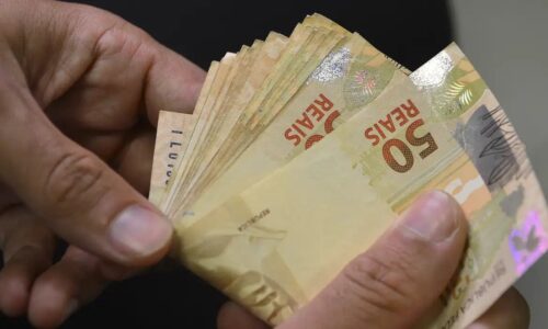 Novo teto do INSS e reajuste para aposentados serão definidos nesta sexta; entenda o cálculo