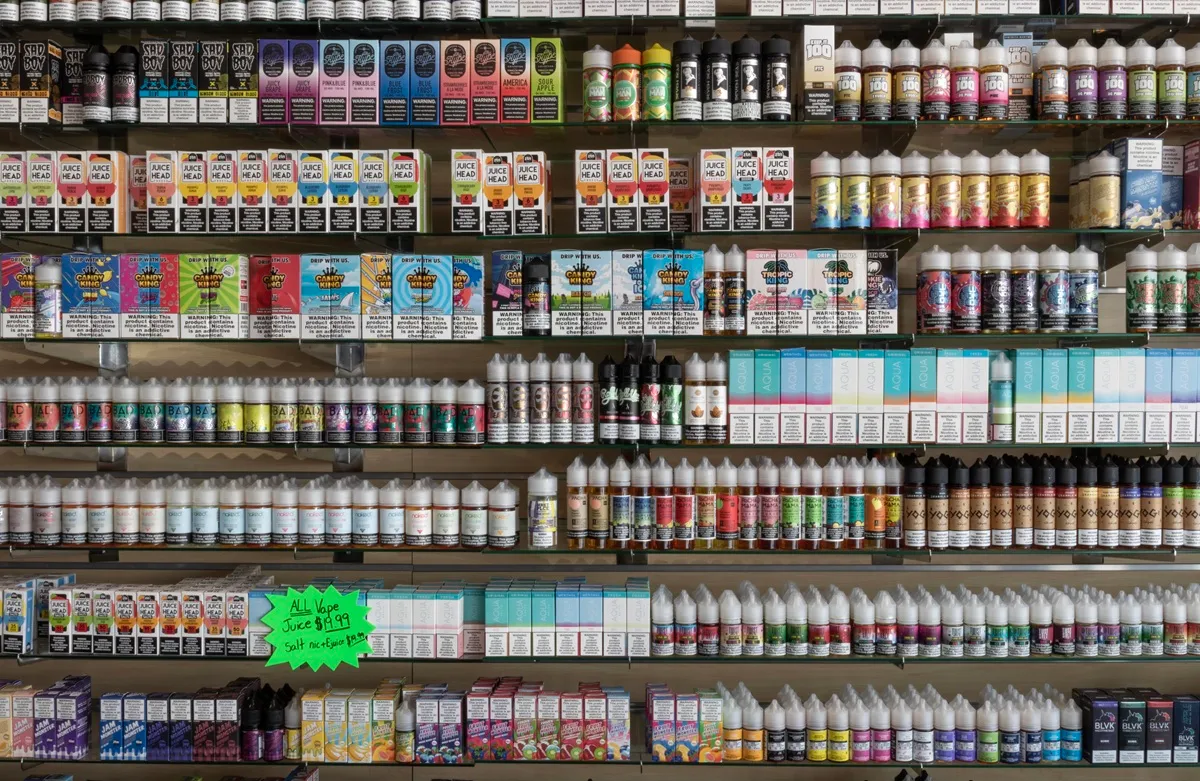 Tabacarias em Curitiba podem ter regras mais rígidas de instalação