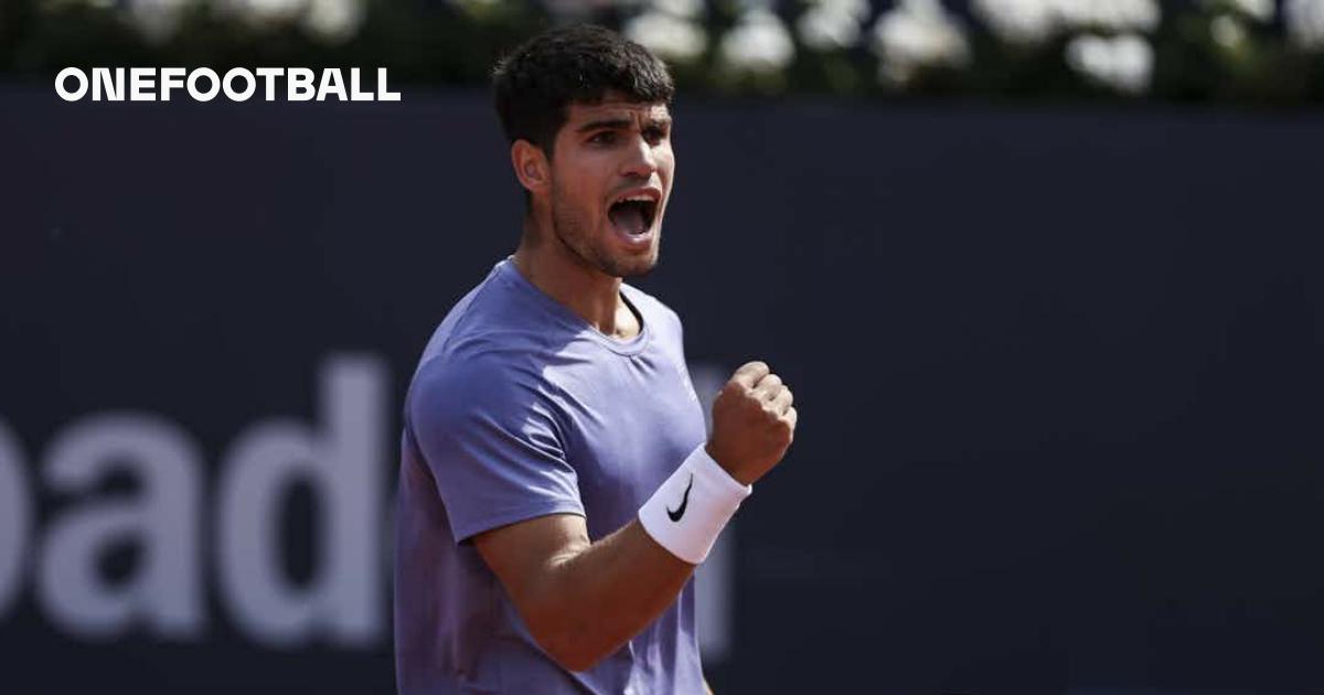 Alcaraz vence a Royer y se clasifica a cuartos del ATP 500 de Doha