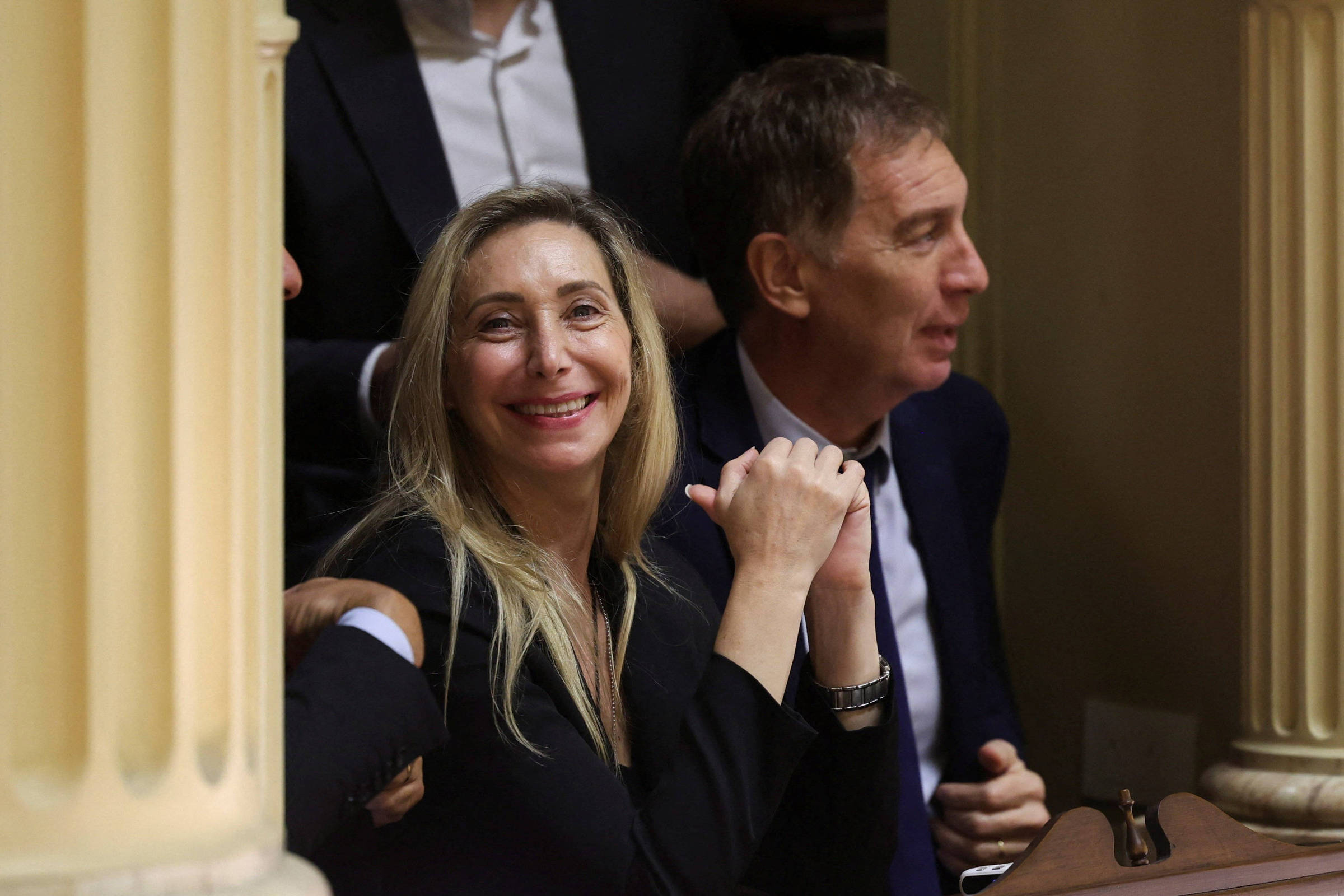 Argentina: Milei aprova reforma trabalhista no Senado - 12/02/2026 - Economia