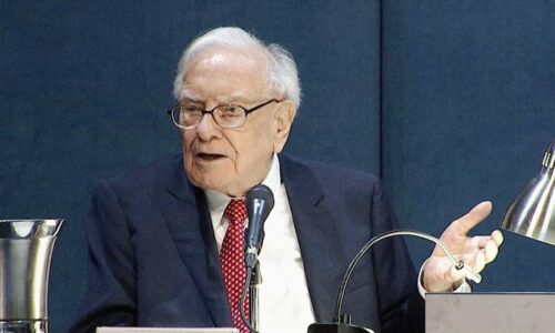 Berkshire Hathaway trims Apple stake, buys NYTimes stock in Buffett’s last moves as CEO