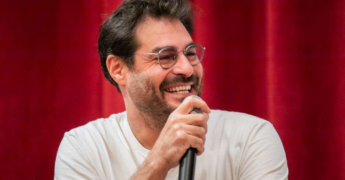 Carlos Drummond de Andrade pela leitura de Thiago Lacerda