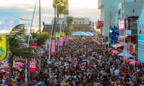 Carnaval de Salvador tem camarote a R$ 4 mil e abadá por quase R$ 2 mil; veja valores