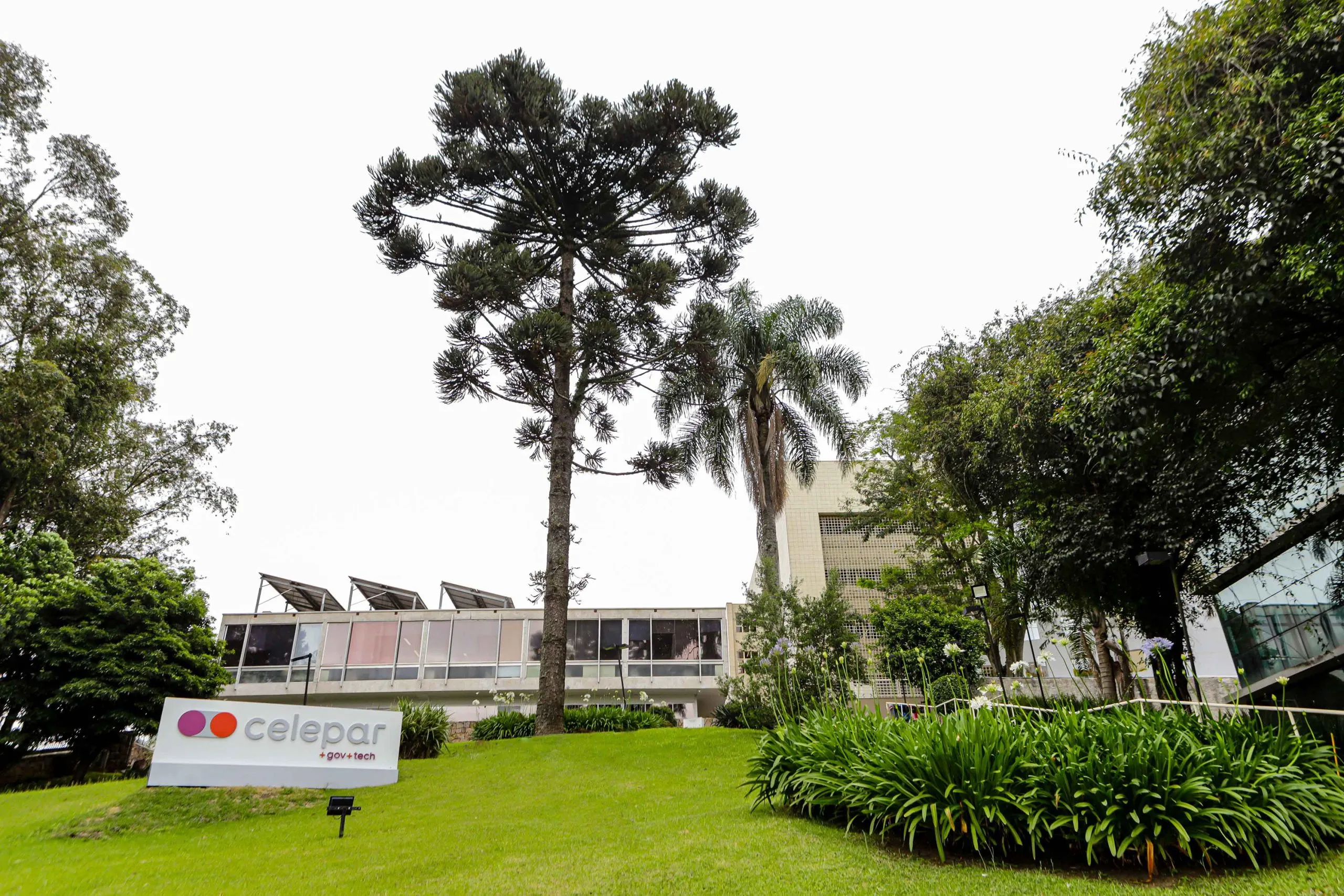 Celepar será leiloada com lance inicial de R$ 1,3 bilhões