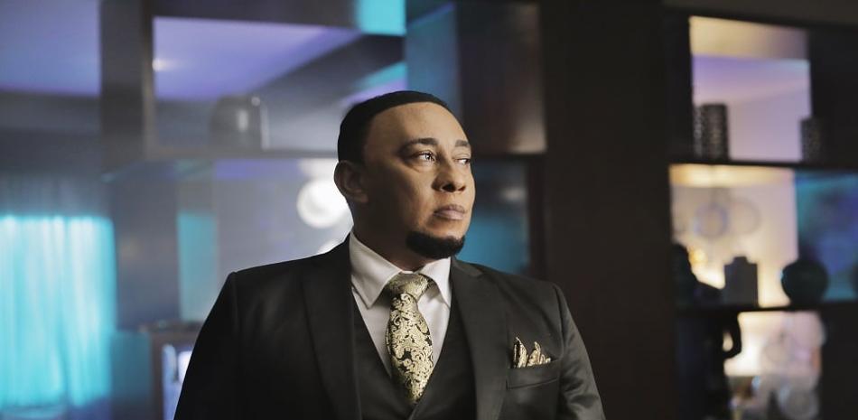 Defensa de Anthony Santos reconoce paternidad de niño de un año y califica a la madre de “despechada”