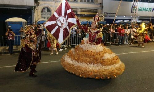 Deixa Falar é a campeã do Carnaval de Curitiba 2026