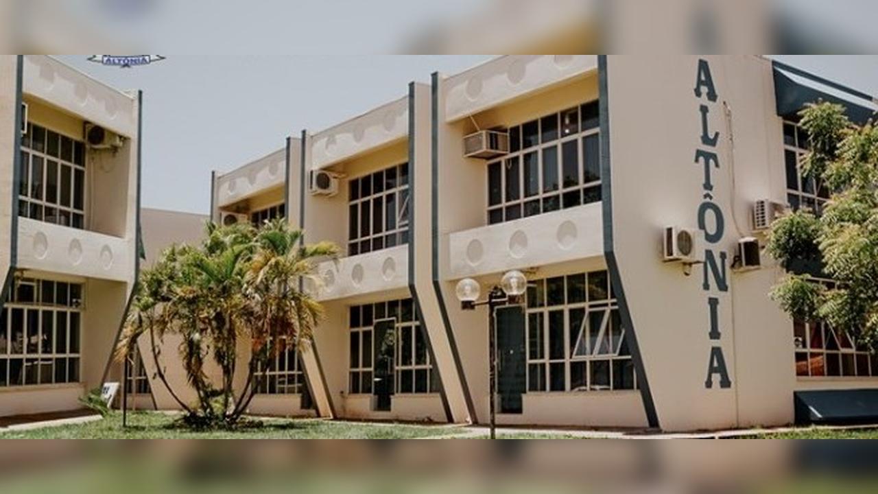 Ex-secretária de Finanças de Altônia é presa por desvio de R$ 152 mil