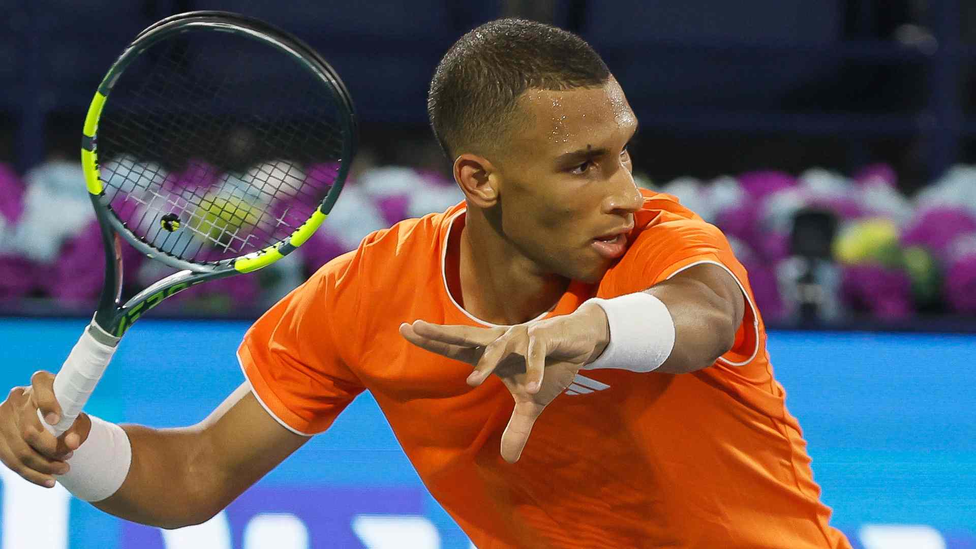 Felix Auger-Aliassime converts 6th MP in Dubai opener, Jack Draper wins on return | ATP Tour