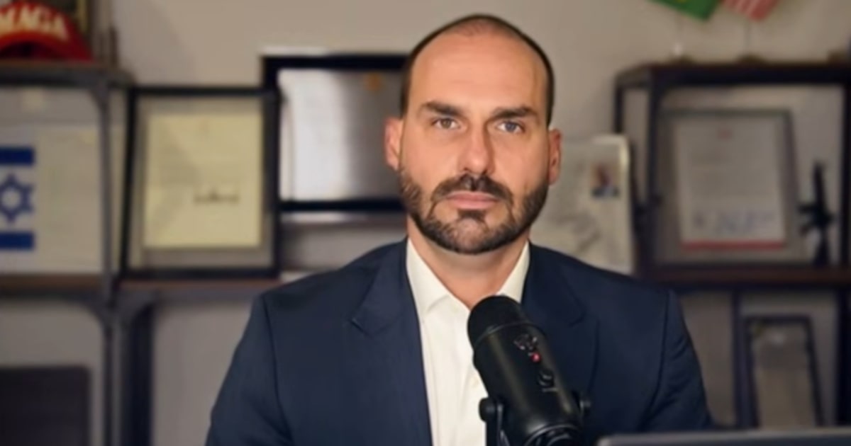 Flávio tem plano para resgatar Eduardo Bolsonaro, que pode ser suplente ao Senado