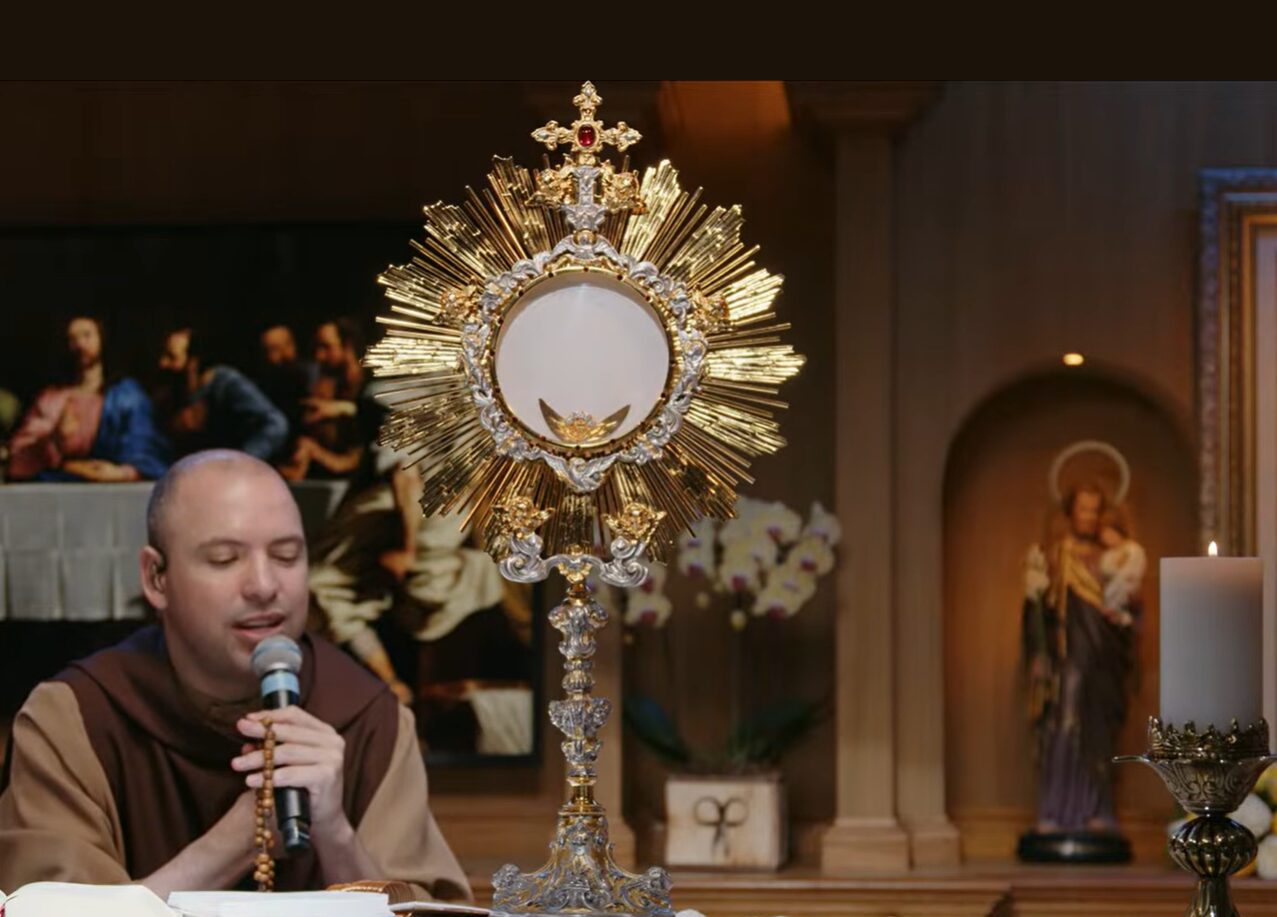 Frei Gilson reúne mais de 1 milhão de pessoas na madrugada