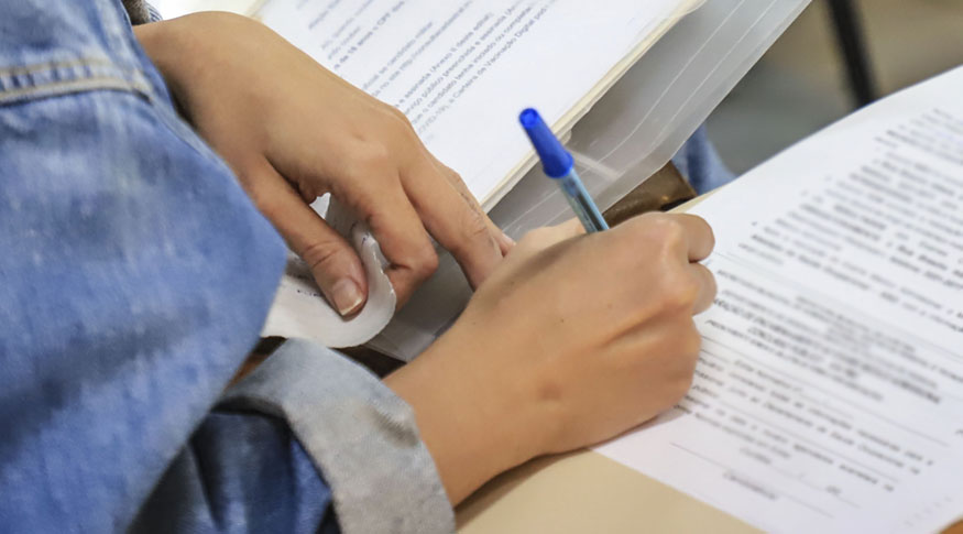 IBGE realiza processo seletivo para 9.590 vagas temporárias neste domingo (01/03)