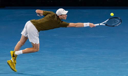 Jannik Sinner vs Jakub Mensik Odds, Picks & Prediction: Doha Quarterfinals
