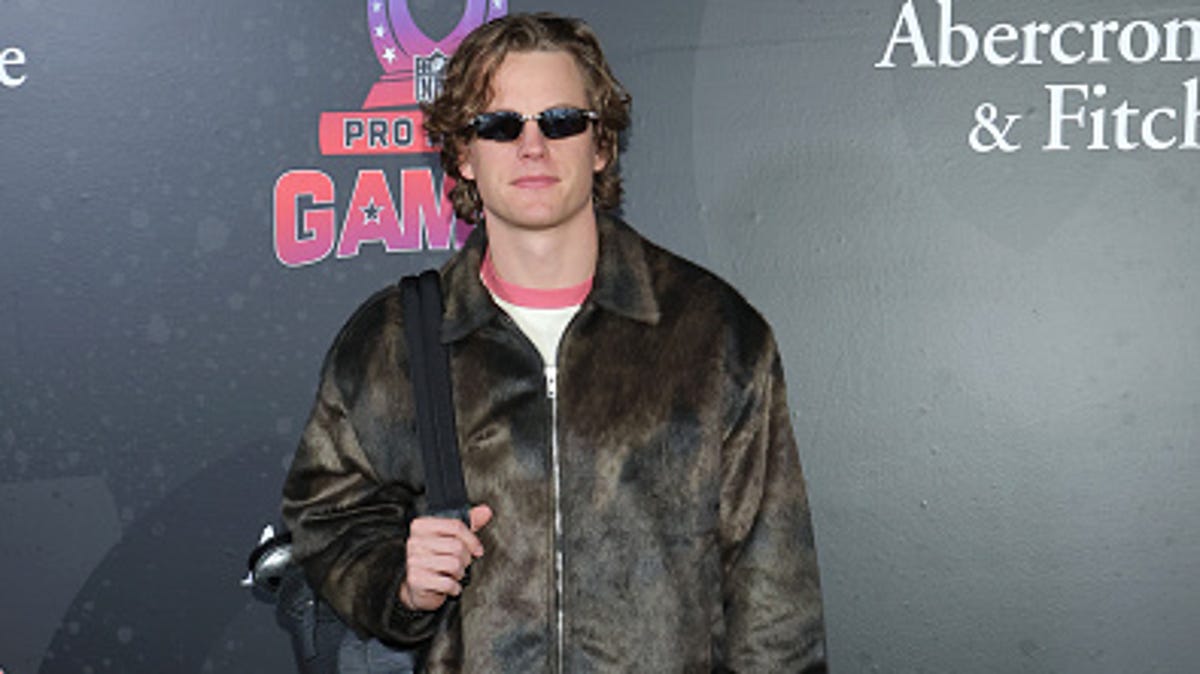 Joe Burrow at Pro Bowl addresses rumors he’s unhappy with Bengals