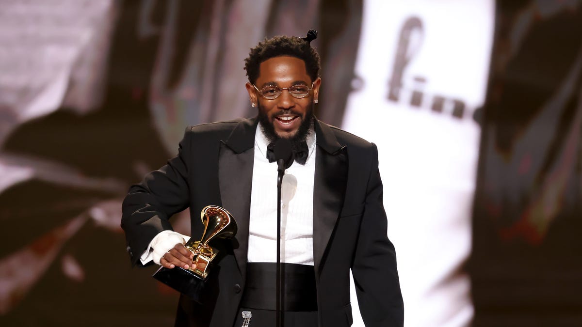 Kendrick Lamar, Drake feud resurfaced at Grammys by Trevor Noah