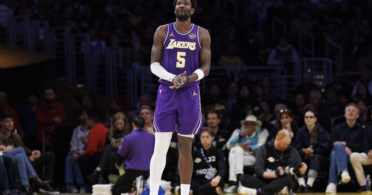 Lakers are trying to unlock the greatness in Deandre Ayton