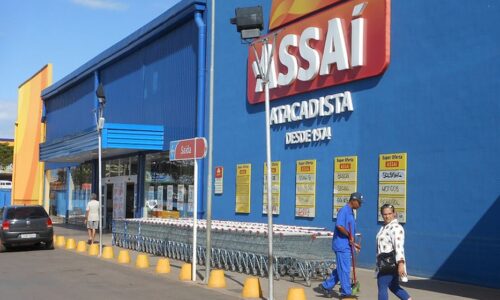 Lucro do Assaí despenca no 4º trimestre, impactado por baixa contábil | Empresas
