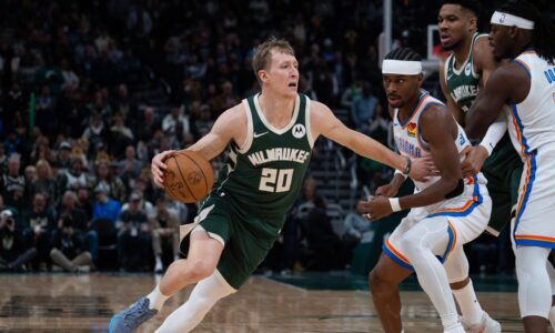 Magic lead Bucks 27-22 after first quarter