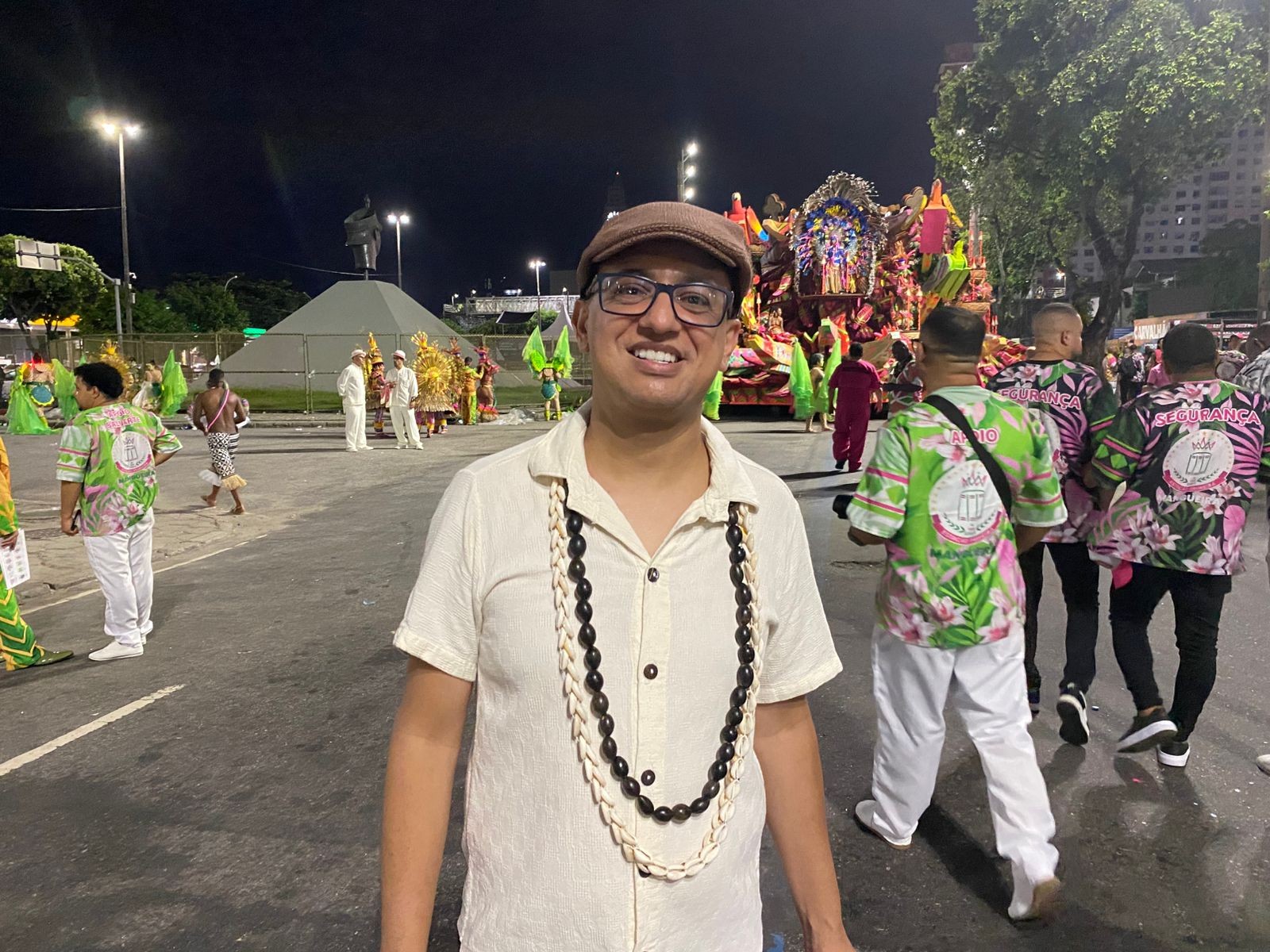 Mangueira promete desfile ‘sensorial’, com cheiros e sons em carros