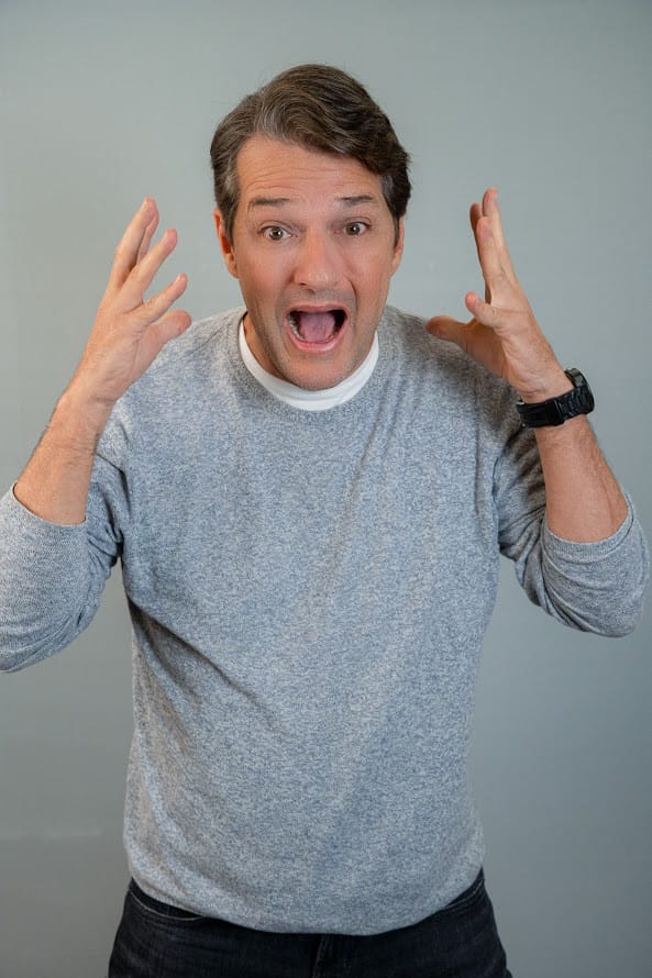 Marcelo Serrado apresenta a comédia “Terapia” no Teatro Alberto Maranhão