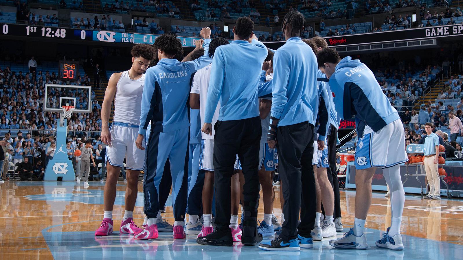 huddle University of North Carolina Men’s Basketball v Pitt, Pittsburgh Dean E. Smith Center Chapel Hill, NC Saturday, February 14, 2026