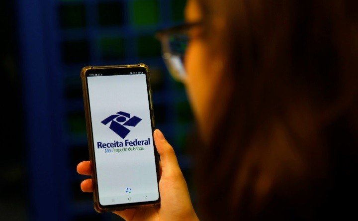 Mesada para filhos não paga Imposto de Renda; entenda