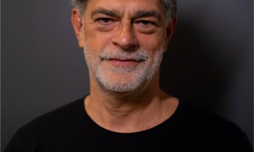 O Motociclista no Globo da Morte é excelente solo com Eduardo Moscovis no Teatro Vivo – Miguel Arcanjo