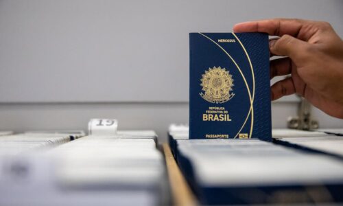 Prazo para emissão de passaporte aumenta em Porto Alegre