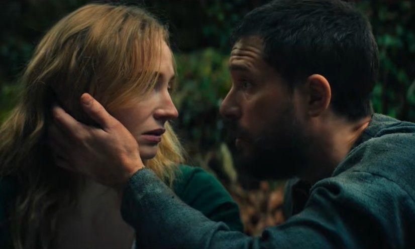 Sophie Turner Gags After Kissing Kit Harington on ‘The Dreadful’ Set