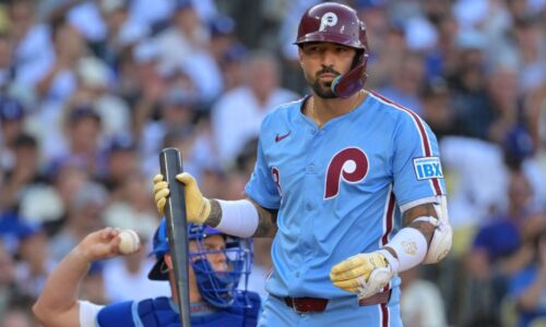 Source: Padres bring in OF Castellanos, pitchers Marquez, Canning