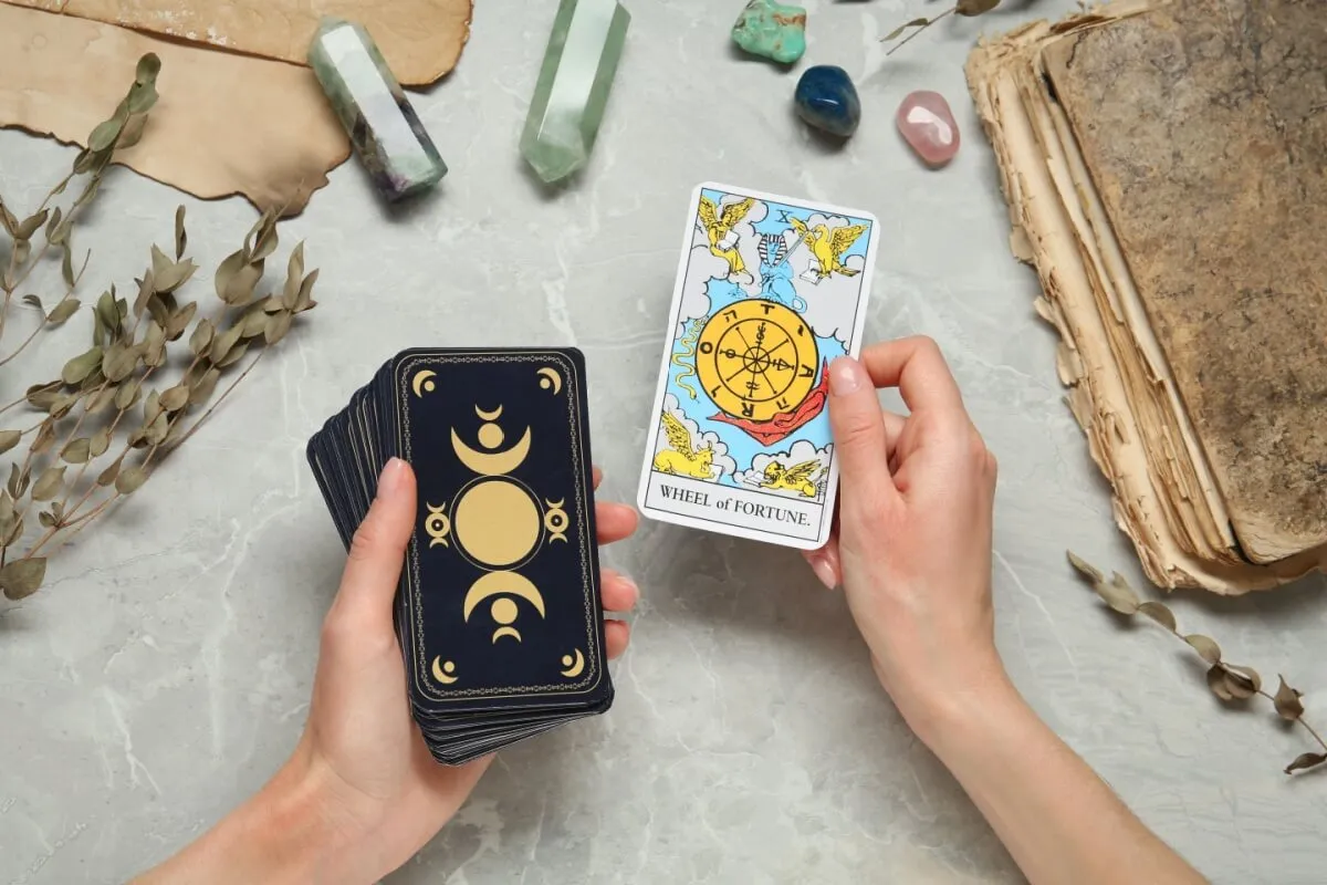 Tarot do dia: previsão para os 12 signos em 02/02/2026