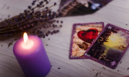 Tarot do dia: previsão para os 12 signos em 16/02/2026