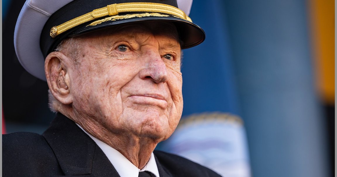 Trump awards Medal of Honor to 100-year-old veteran during State of the Union