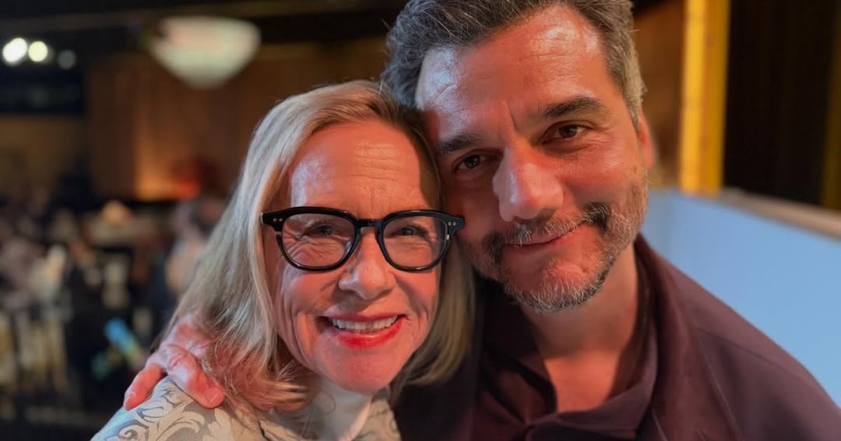 ‘Amigos de cigarro’: Amy Madigan elege Wagner Moura sua ‘pessoa favorita’ na temporada de premiações