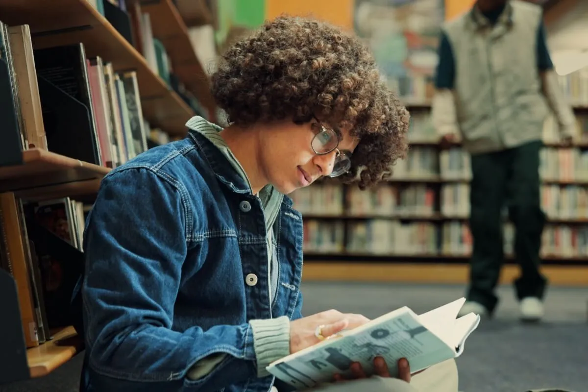 5 livros de poesia que podem cair no vestibular