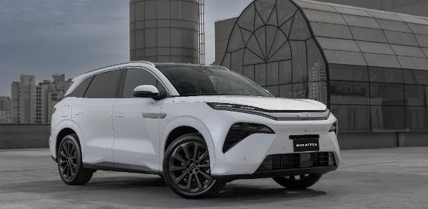 BYD lança Song Plus 2027 e novo Atto 8